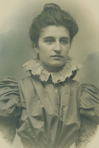 Eva Ridoux (1878 – 1961)